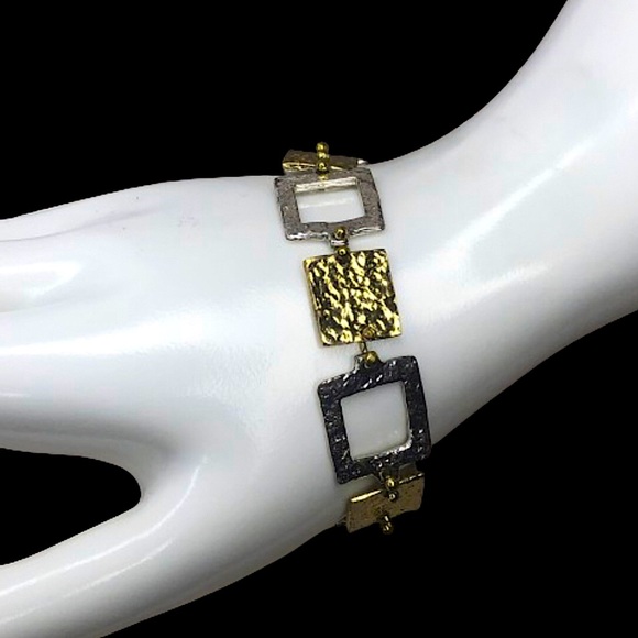 HAMMERED Two Tone Square Earrings and Bracelet Set - Picture 11 of 14